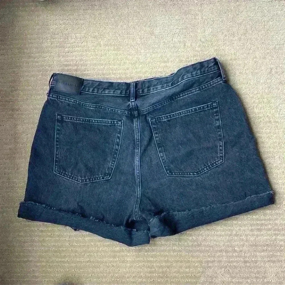 Everlane Cheeky Jean Short, black high-waisted Jean short, size 33 - Picture 13 of 15